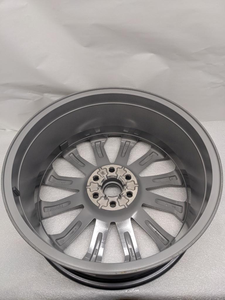 20x8 Chevrolet Traverse 2022-23 Machined Charcoal Wheel Rim 84353724