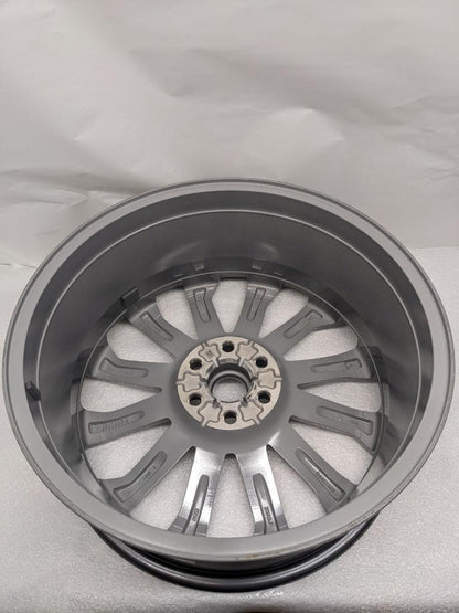20x8 Chevrolet Traverse 2022-23 Machined Charcoal Wheel Rim 84353724