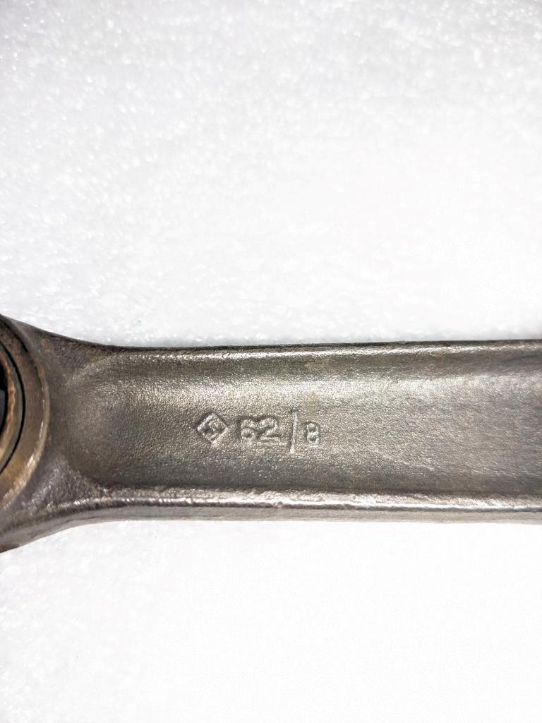 PORSCHE 356 CONNECTING ROD #8 50203105 62/1 USED R24