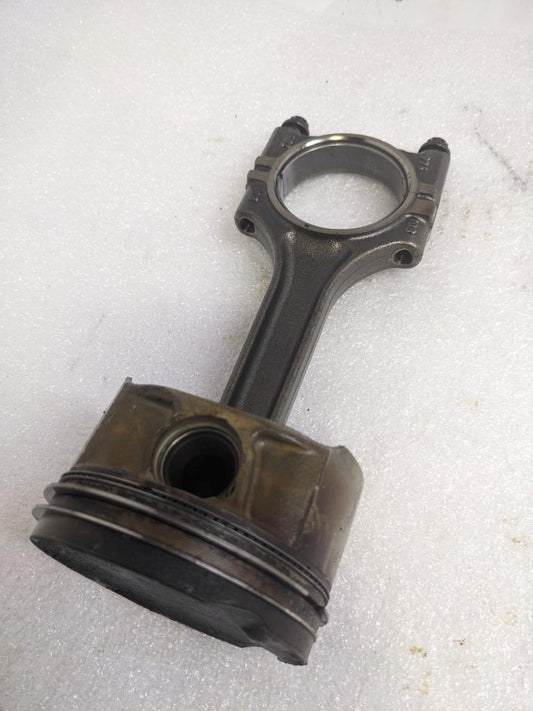 PORSCHE 996/911 CONNECTING PISTON RODS 9961031028R #5 USED 996BGL2T2