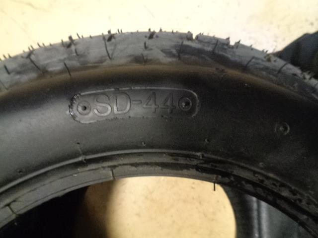 1 HOOSIER SPRINT DIRT SD-44 88.0 11.0 15 DIRT TIRE ARSP44881115 BQ1