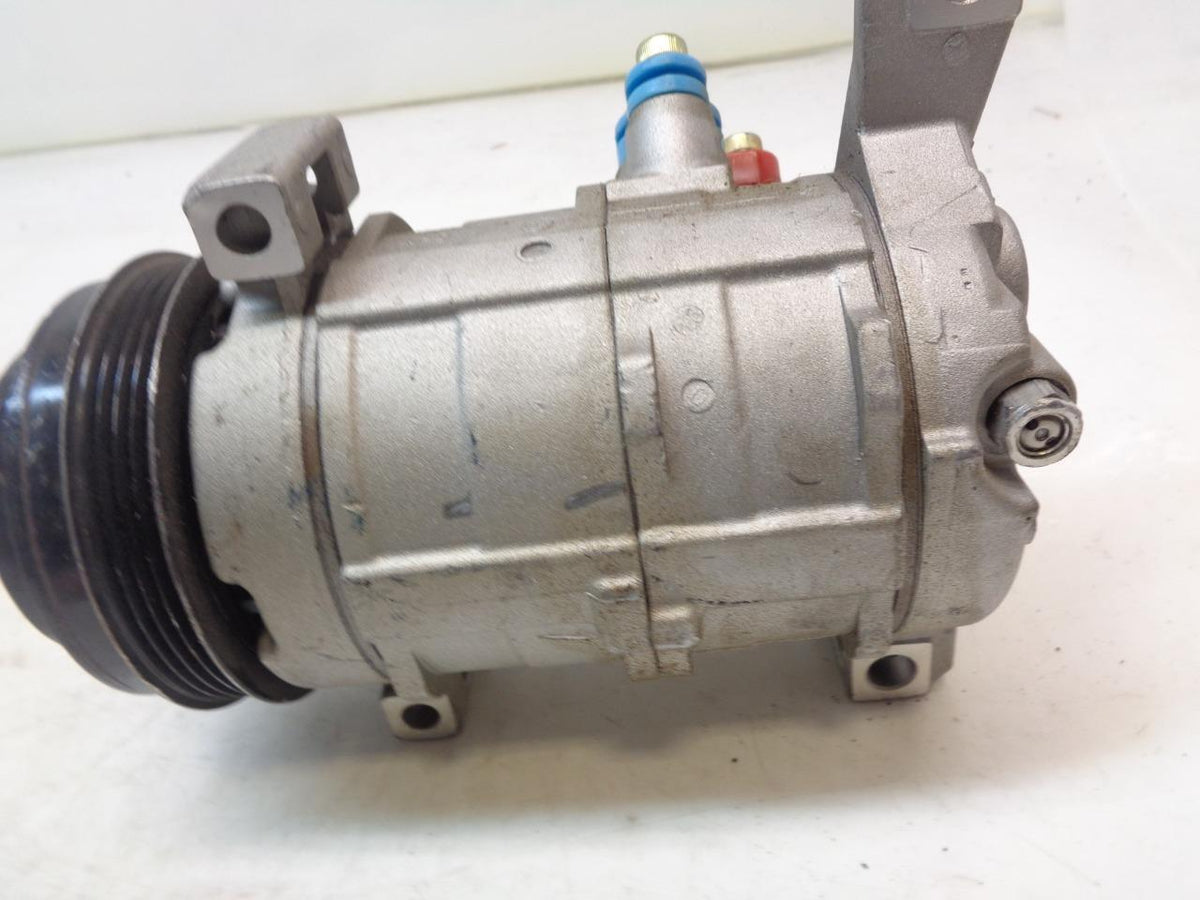 REMANUFACTURED 4 SEASONS 77363 AC COMPRESSOR 2002 CADILLAC ESCALADE 5.3L R1