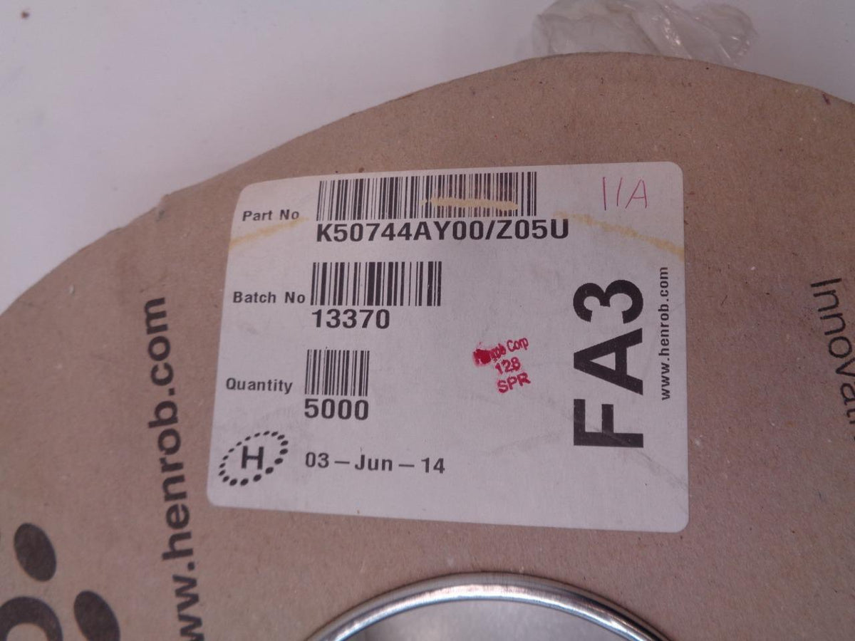NEW HENROB INNOVATIVE JOINING SOLUTIONS REEL OF K-RIVETS K50744AY00/Z05U R32T1