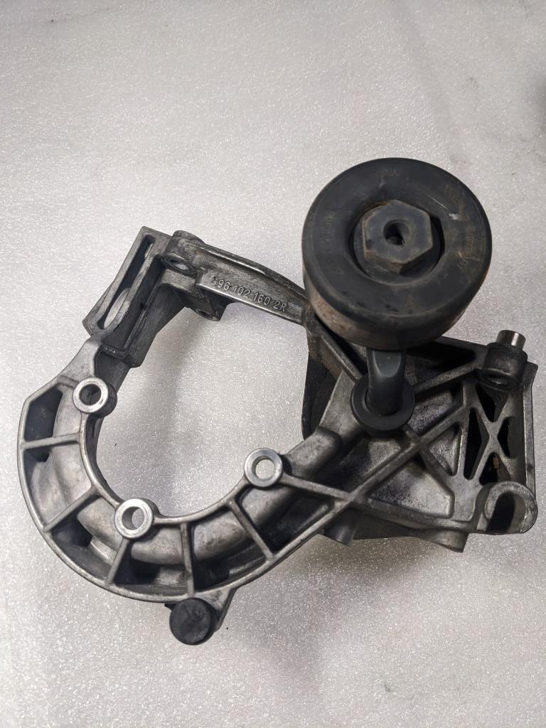 PORSCHE 911/BOXSTER 3.2 POWER STEERING PUMP HOUSING 9961021602R USED 996B.G.L.