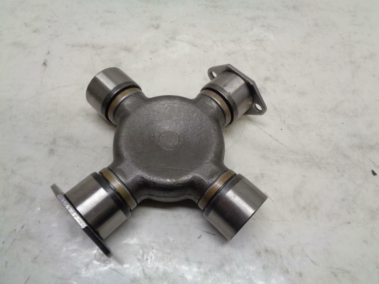 NEW NEAPCO U-JOINT SD209 281 R9TB