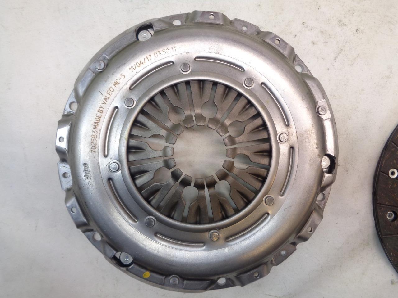 VALEO CLUTCH KIT for 2000-2006 AUDI TT 1.8L & 02-05 VW JETTA 52405612 R8