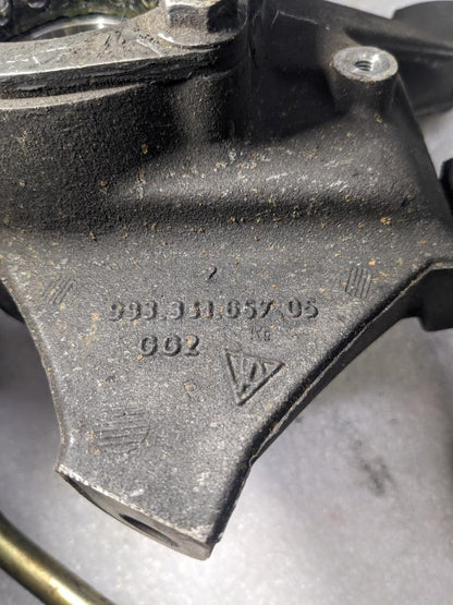 PORSCHE 993 OEM DRIVER SIDE STEERING KNUCKLE 99334165705 USED R20