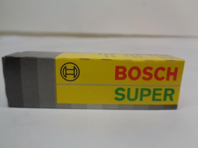 BRAND NEW BOSCH GMC SUPER SPARK PLUG 10 PACK 7586 R13T3