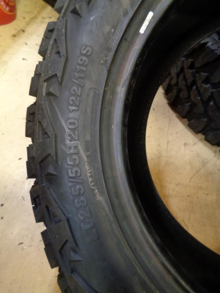 VENOM POWER TERRA HUNTER X/T LT 285 55 20 122/119S LRE 10PLY TIRE TVPXT12 CQ2