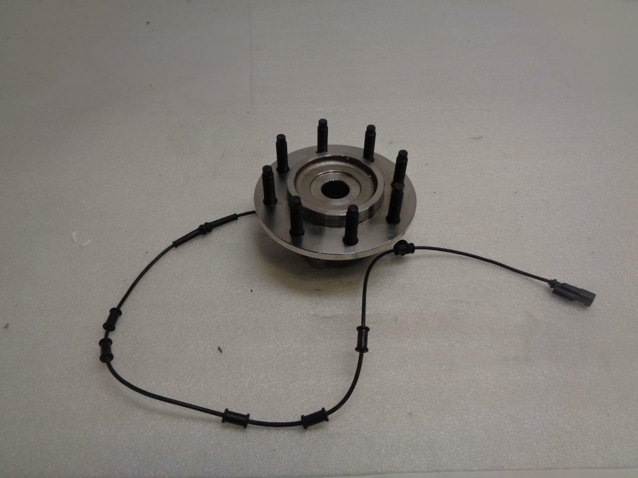 NEW DuraGo®  Wheel Hub Assembly For 2006-2008 RAM  295-15101 R9TB