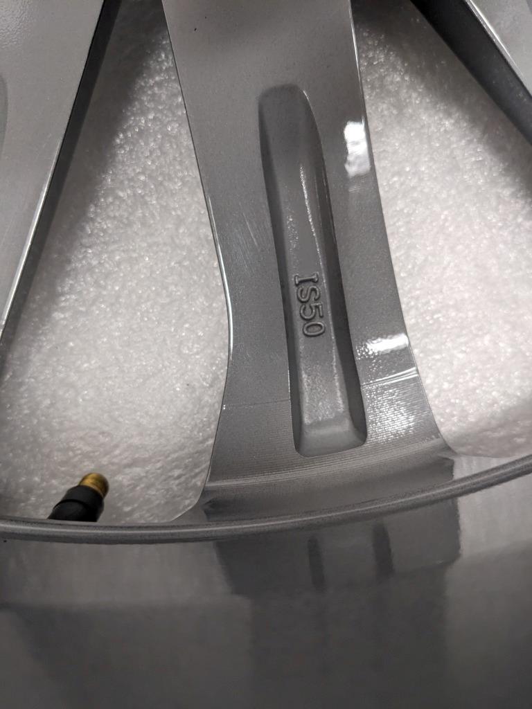 20x8 Chevrolet Traverse 2022-23 Machined Charcoal Wheel Rim 84353724