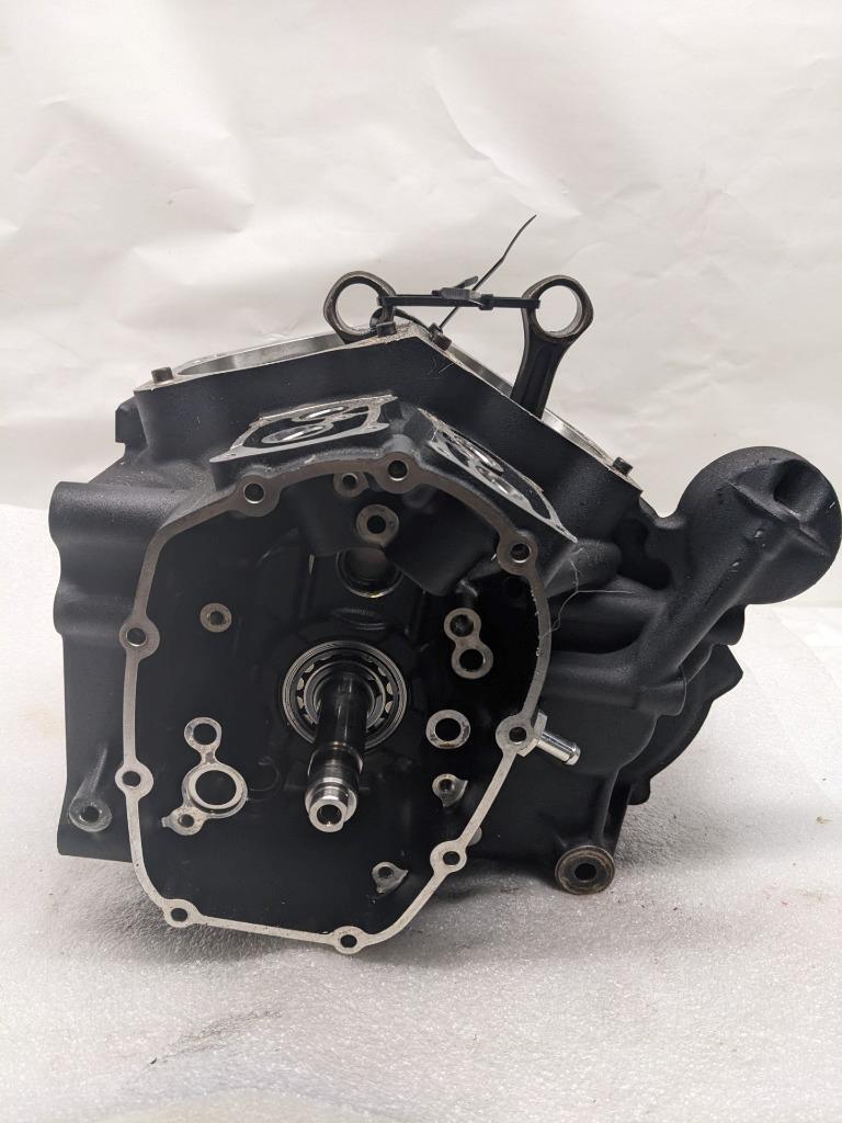 HARLEY DAVIDSON MILWAUKEE 8 TOURING CRANKCASE FOR 17-23 ELECTRA GLIDE USED I2