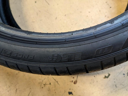 PIRELLI P ZERO PZ4 TESLA NCS ELECT (FOAM) P 255 35 21 98W XL TIRE 3983400 CQ2