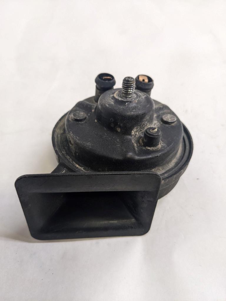 MIXO VOLVO-PORSCHE-R35 LOW PITCH TONE ELECTRIC HORN SIREN MIXO TR99 USED R21T2