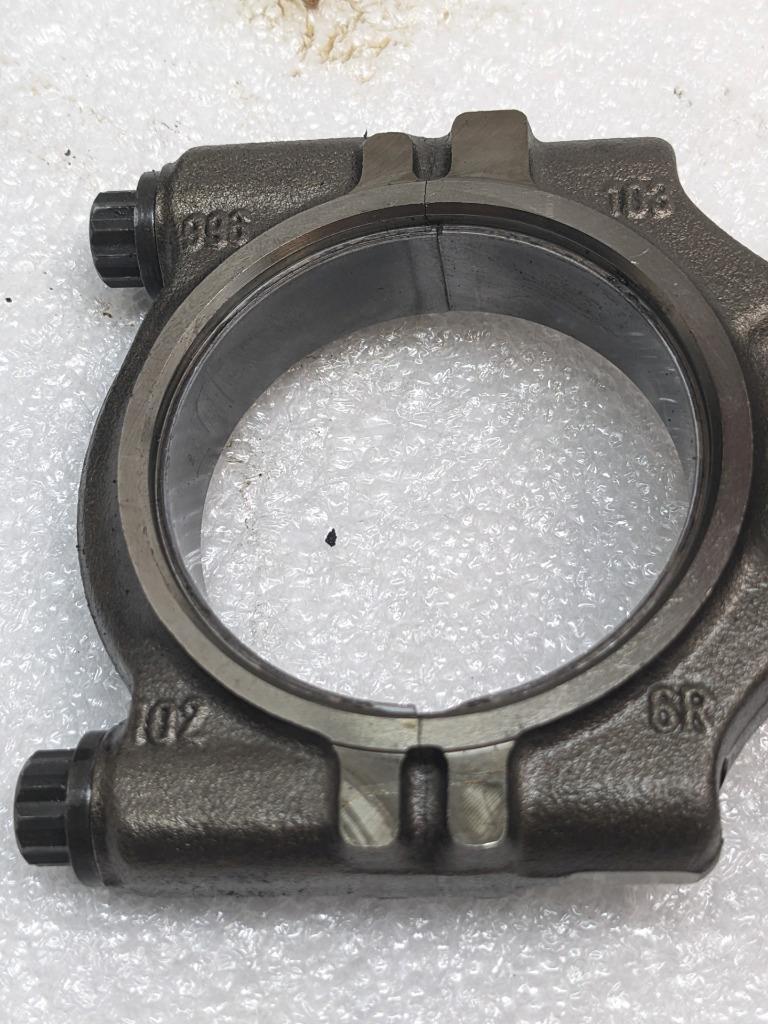 PORSCHE 911/996  CONNECTING PISTON ROD #3 9961031026R USED 996BGL2T2