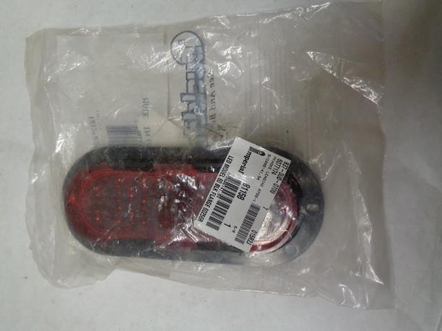 1 TRUCKLITE 6" LED OVAL BRAKE/TURN/TAIL LIGHT 81158 R17