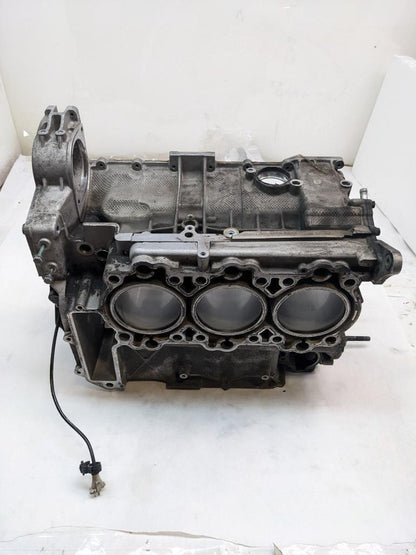 PORSCHE 911/996 3.4L RIGHT AND LEFT SIDE ENGINE BLOCK 9961011510R USED 996BGL2