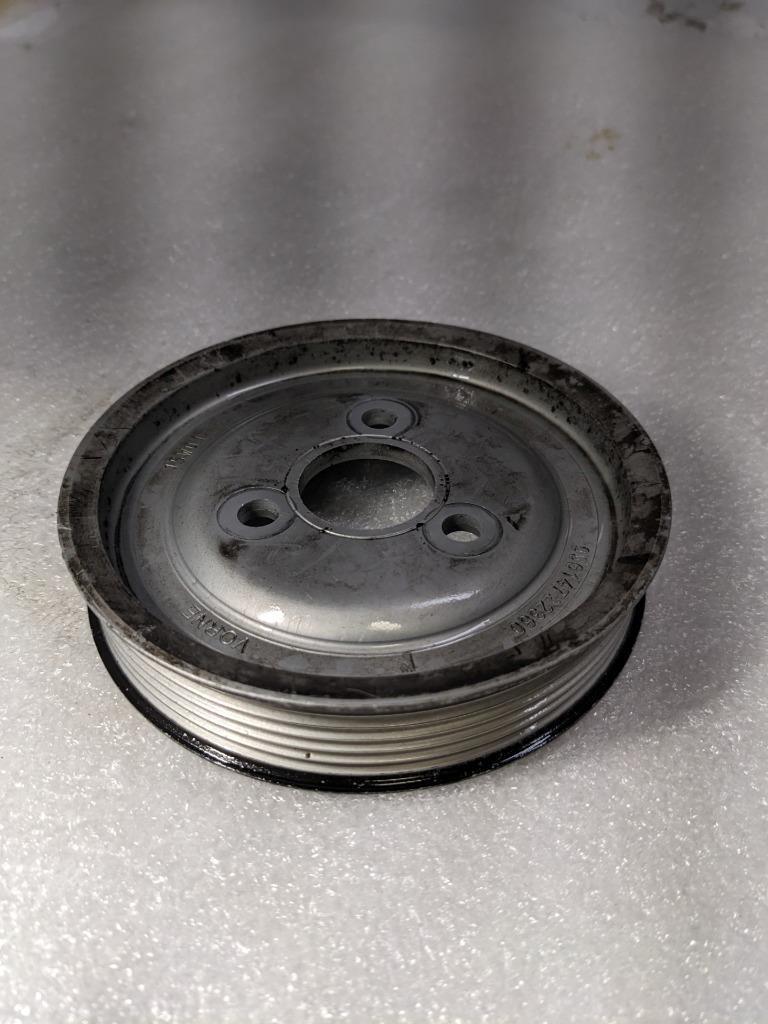 PORSCHE CAYMAN/911 POWER STEERING PUMP/PULLEY 99614722360 USED 996B.G.L.