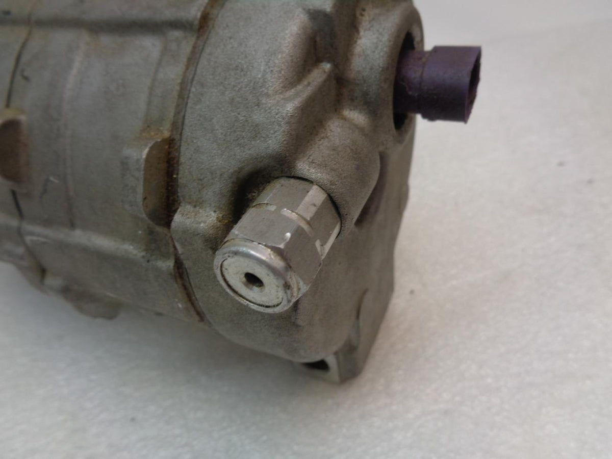 NEW ACDELCO 15-21127 AC COMPRESSOR FITS 00-02 CADILLAC, CHEVY, GMC (VARIOUS) R3