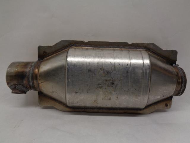 Magnaflow 51578 Direct Fit Catalytic Converter For GM 6.0/6.3L V8 2010-14 R19