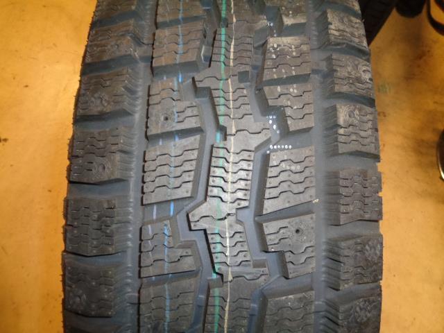 GT RADIAL ICEPRO LT3 LT 265 70 18 124/121R LRE 10PLY TIRE 100A4238 BQ1