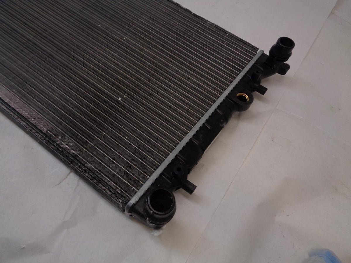 USED VALEO RADIATOR FOR 99-06 VOLKSWAGEN JETTA& VARIOUS VW AUDI MODELS 731606 SR