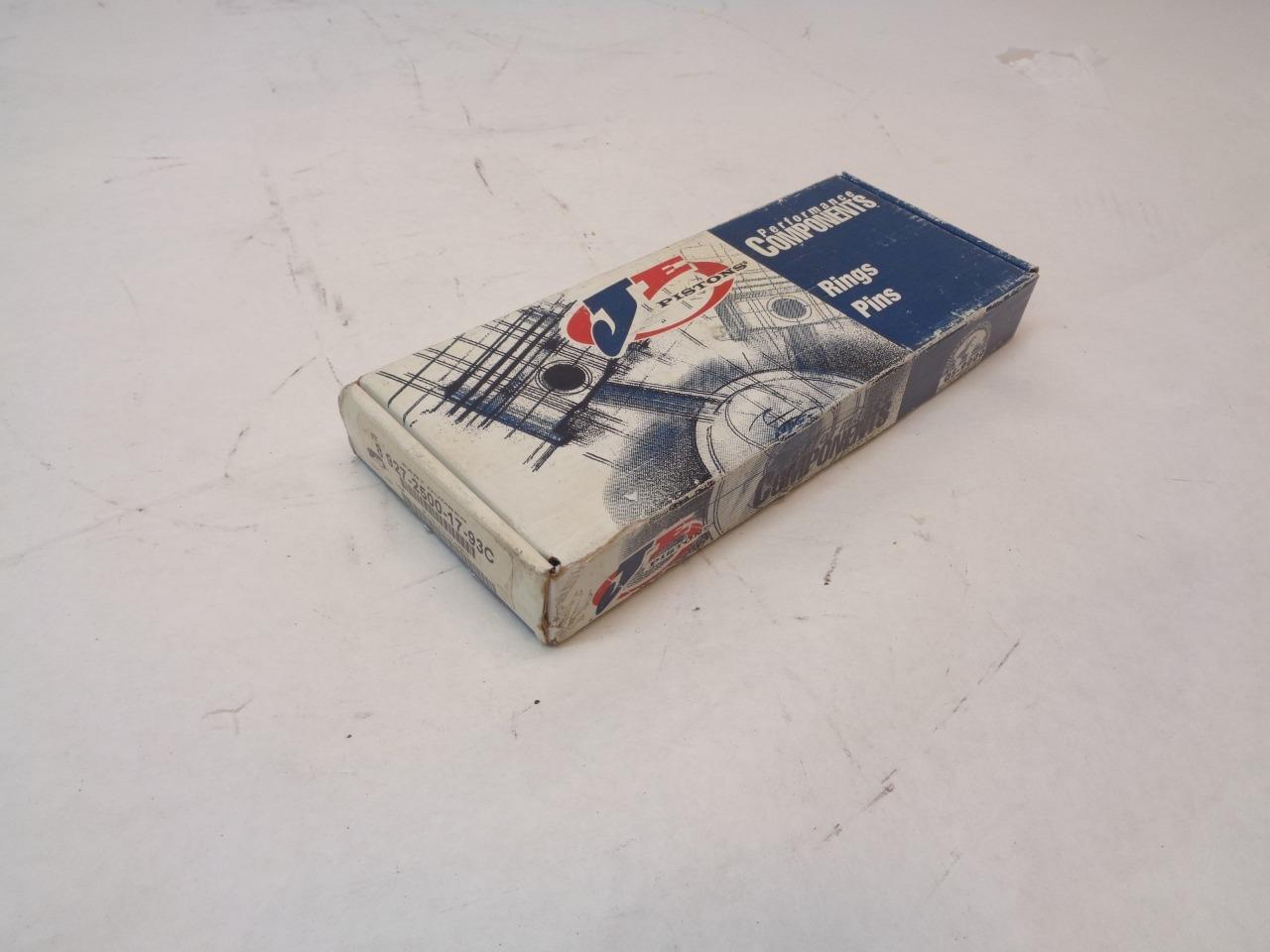 SET OF 4 JE PISTONS PISTON WRIST PIN .927" D-2.5" L-.170" 927-2500-17-93C R15T1