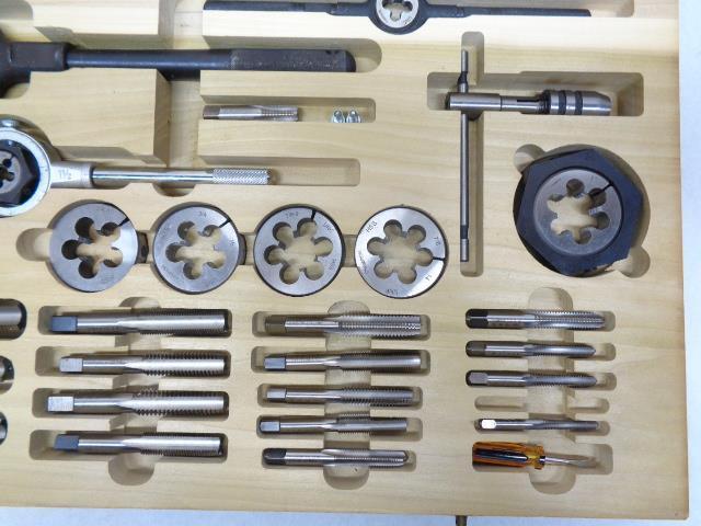 CHAMPION CUTTING TOOLS CORP TAP AND DIE 51 PIECE SET w/ WOODEN STORAGE BOX R30
