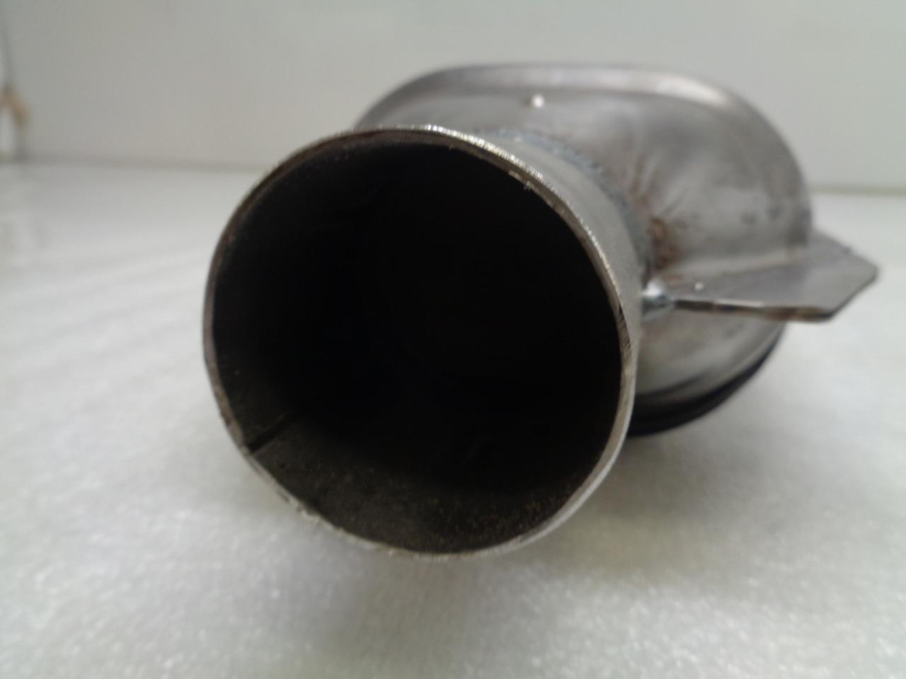 1 NEW CHERRY BOMB UNIVERSAL CATALYTIC CONVERTER 38502 R19