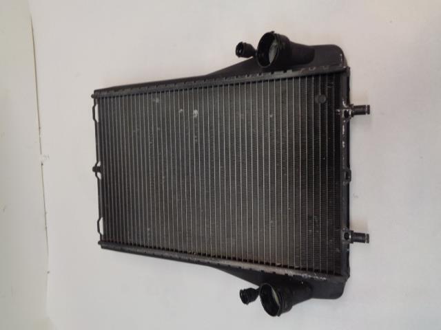 1 USED GENUINE PORSCHE RADIATOR FOR 996 99-05 & 997 05-08 996 106 131 71 R23