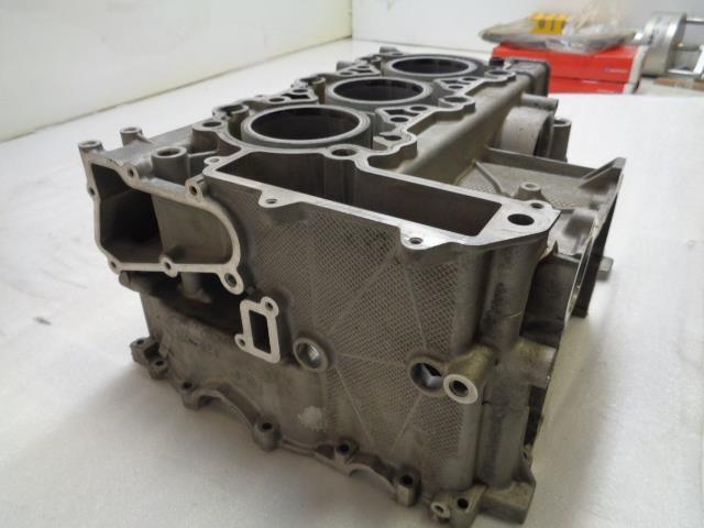 Porsche Boxster Crankcase Left 2.5L 996 101 128 0R Cylinder Bank 4 5 6 USED R24