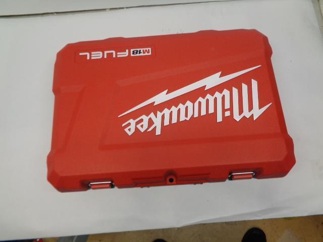 MILWAUKEE M18 FUEL 2-TOOL KIT 1/2" HAMMER DRILL & 1/4" HEX IMPACT DRIVER BSR35