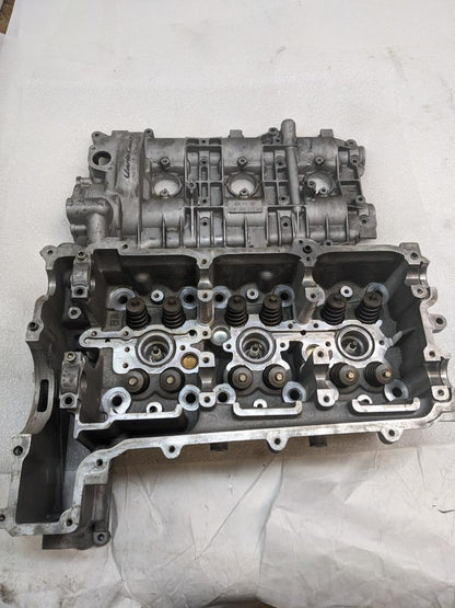 PORSCHE 911/996 CYLINDER HEAD ASSEMBLY W COVER 9961041391R #3 SR:0084  996GL2