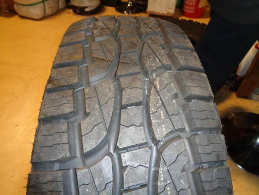 2 LING LONG CROSSWIND OWL LT 285 70 17 121/118S LRD 8PLY TIRE LTR-2121-AT-LL CQ2