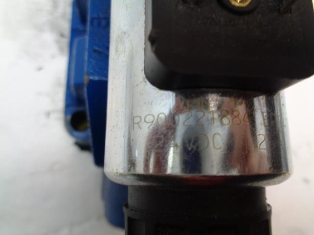 NEW HARSCO DIRECTIONAL VALVE C0993Y02 COIL NO.B4068Y15 R33T1