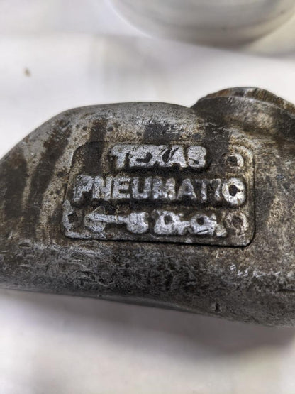 CLECO PNEUMATIC AIR IMPACT WRENCH 1-1/2'' SQUARE DRIVE 1201-3002 FT/LB USED R22