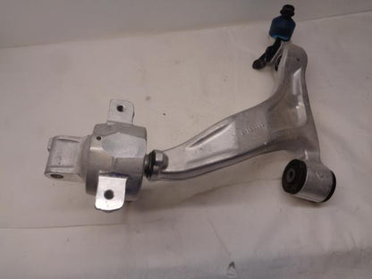 NISSAN FRONT CONTROL ARM LOWER RIGHT ASSY . 54500-1CAOC R16