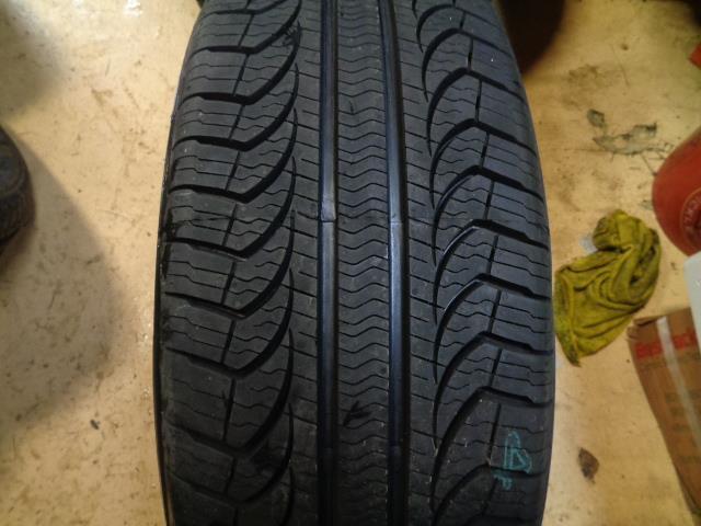 PIRELLI P4 PERSIST AS PLUS P 215 65 16 98T SL ALL SEASON TIRE 4079000 BQ1