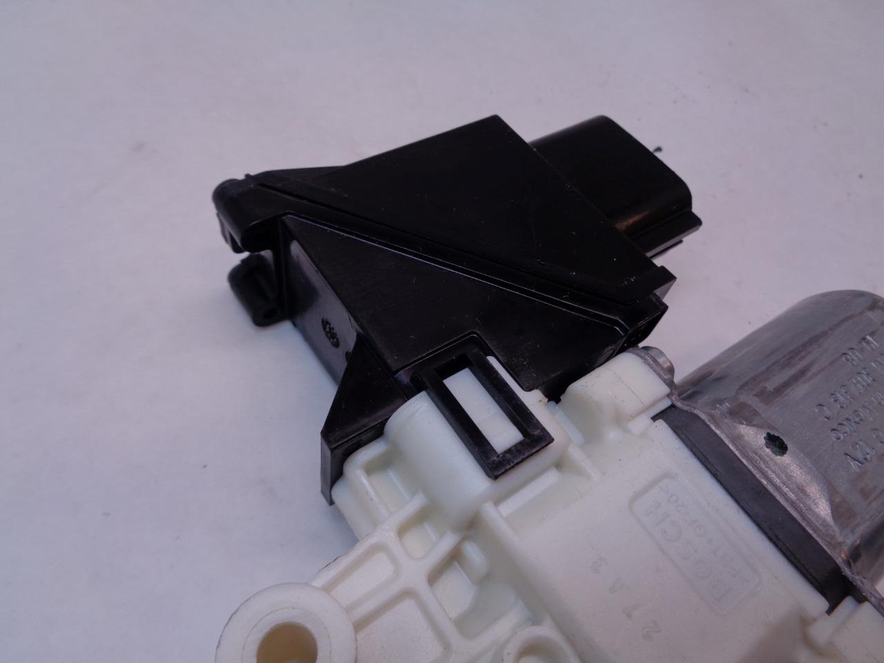 LEFT FRONT DRIVER WINDOW MOTOR FOR 2007-17 FORD EXPIDITION LINCOLN NAVIGATOR R17