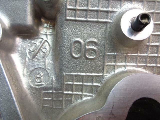 NEW GENUINE SUBARU FORESTER EJ2 LEFT BARE CYLINDER HEAD TWIN CAM R8