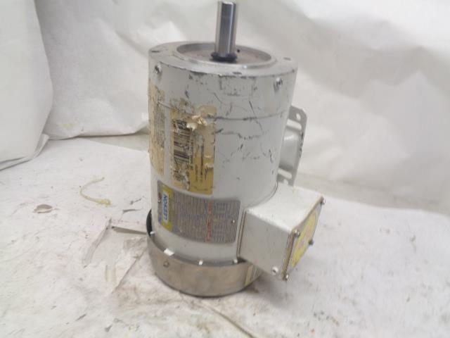 LEESON WASHGUARD C145T17WK7C G120588.00 3 PHASE MOTOR NEW J1