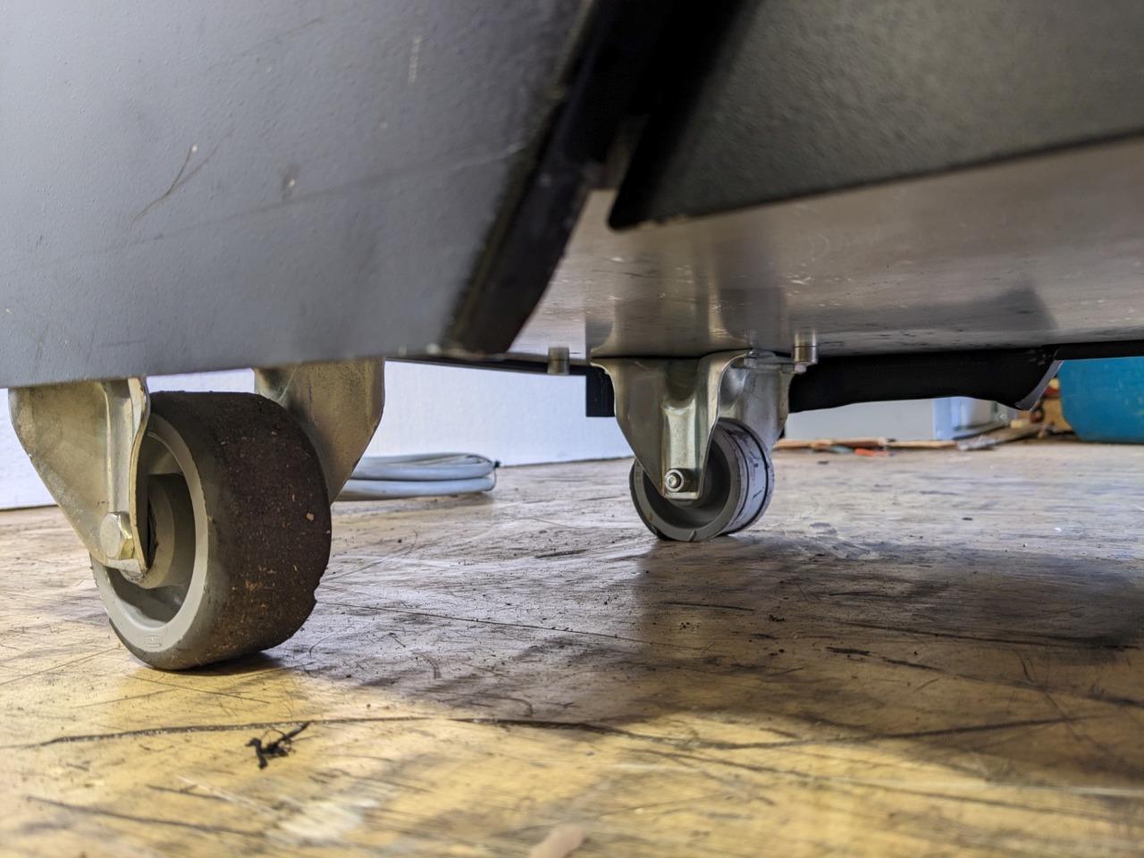 LEYBOLD DRYVAC VACCUM PUMP 100P 400VAC 7.5A 60HZ 4KW 3000RPM 13885 B2