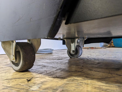 LEYBOLD DRYVAC VACCUM PUMP 100P 400VAC 7.5A 60HZ 4KW 3000RPM 13885 B2