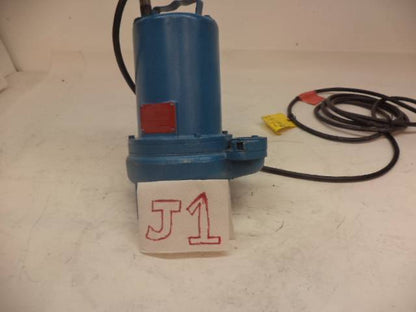 BARNES 104874 SE52 SUBMERSIBLE NON-CLOG SEWAGE PUMP NEW NEEDS PIECE J1