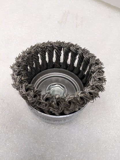 PFERD 82523 4" DIAMETER KNOT WIRE CUP BRUSH .023 CS WIRE 5/8-11 THREAD NEW R22
