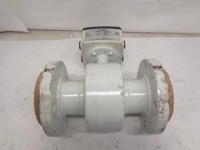SIEMENS SITRANS FM 3100 P FLOW METER 7ME63403MJ132AA2 NEW J2