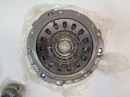 VALEO CLUTCH KIT FOR 2000-05 MITSUBISHI ECLIPSE (NO ALIGNMENT TOOL) 52251414 R8