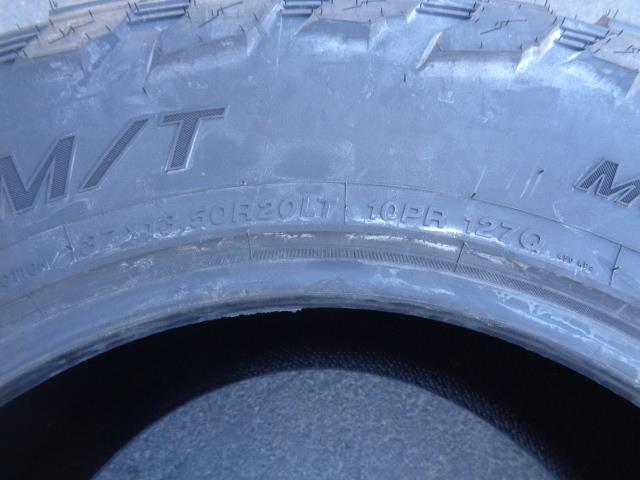 LANDSPIDER WILDTRAXX M/T BSW LT 37 13.5 20 127Q EMT0219  SU16