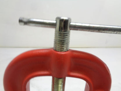 NEW ROTHENBERGER 1/8"-4" BENCH YOKE PIPE VISE 70711 H2