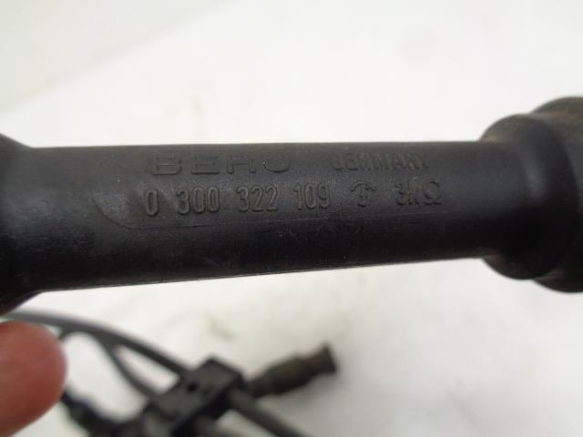 BOSCH DISTRIBUTOR CAP W/ 4 SPARK PLUG WIRES for PORSCHE 911 1 235 522 413 R25T8